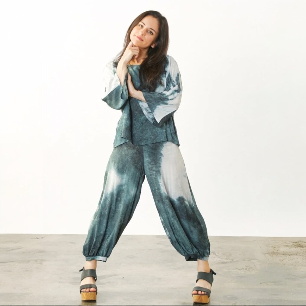 Bryn Walker LagenLook Lantern Balloon Pants Silky Black Grey Tie Dye Medium